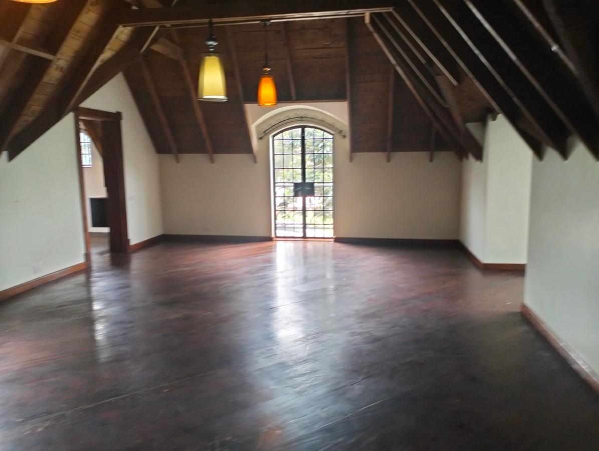 7 Bed House with En Suite in Kitisuru - 16