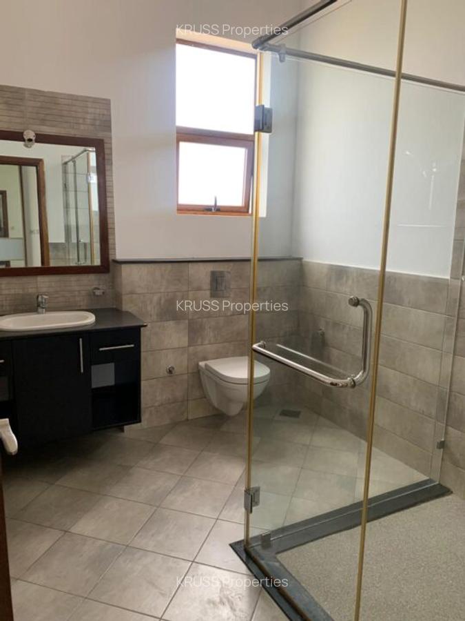 4 Bed Apartment with En Suite at As68-1933 - 7