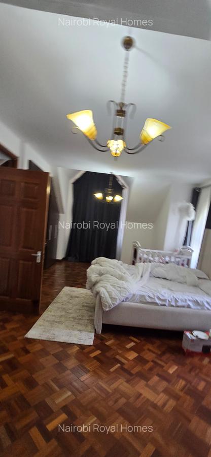 5 Bed Townhouse with En Suite at Lavington Green - 10