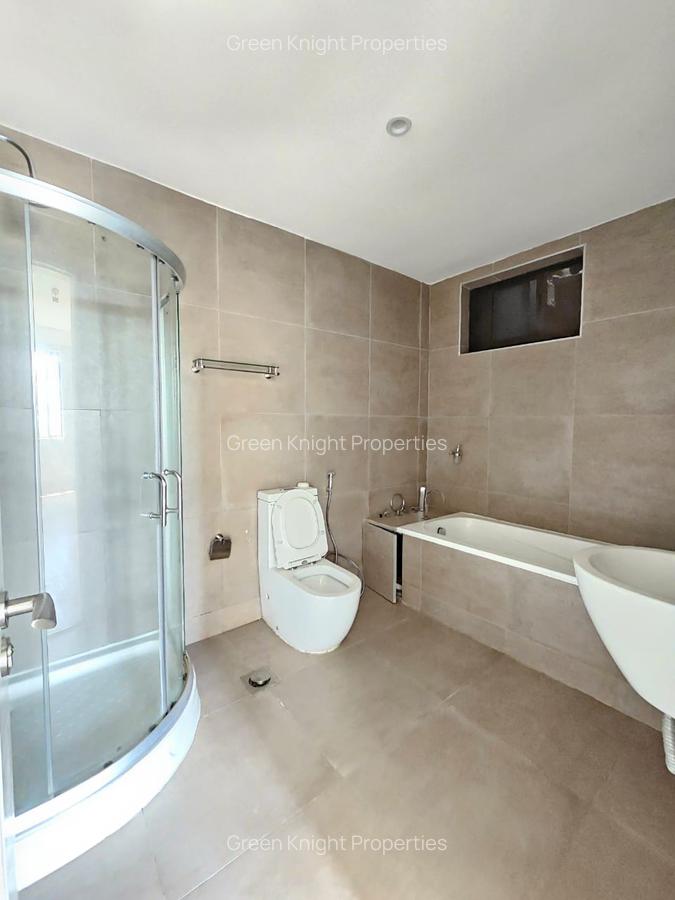 Serviced 2 Bed Apartment with En Suite in Riverside - 10