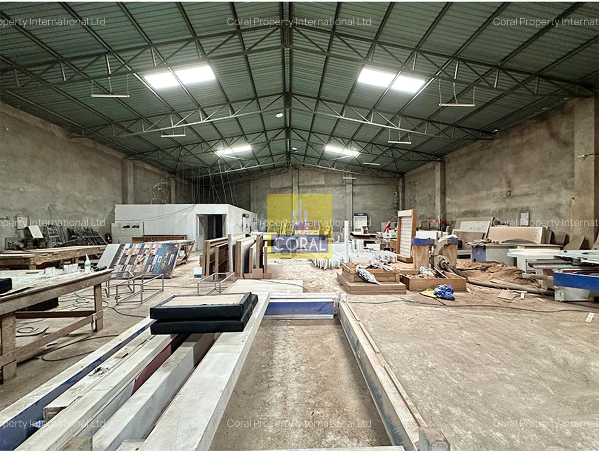 11,600 ft² Warehouse in Mlolongo - 3