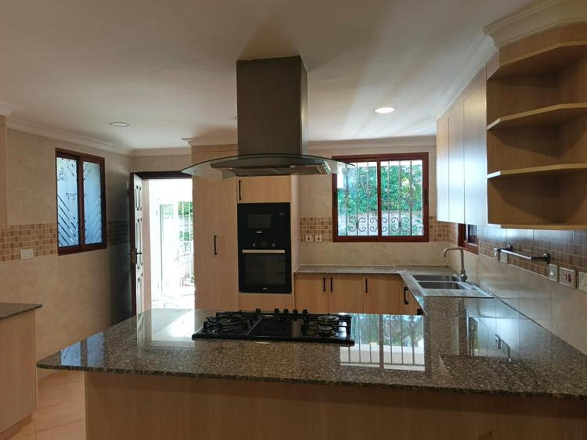 5 Bed Townhouse with En Suite at Shanzu Rd - 18