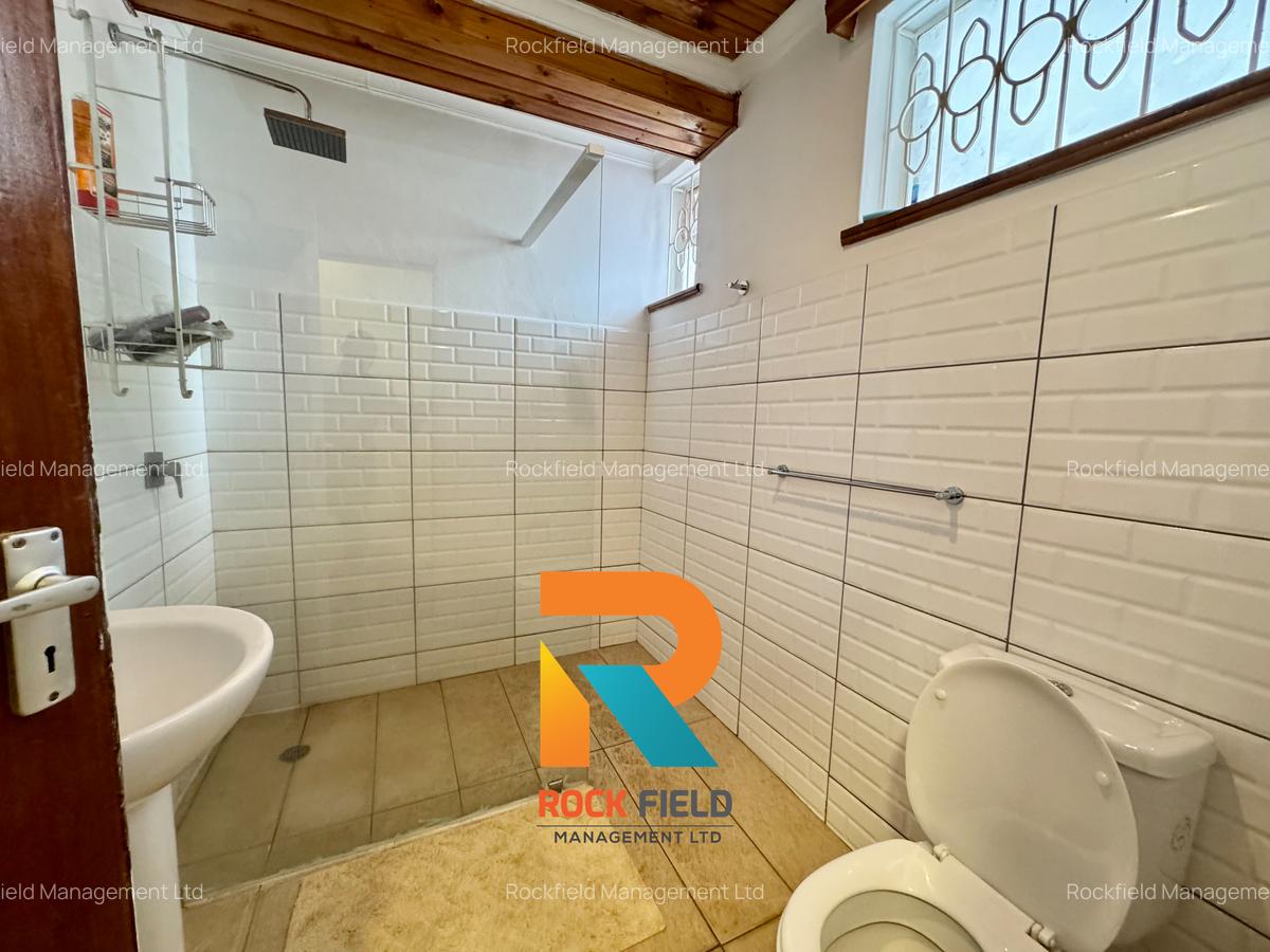 Serviced 2 Bed Apartment with En Suite in Gigiri - 13