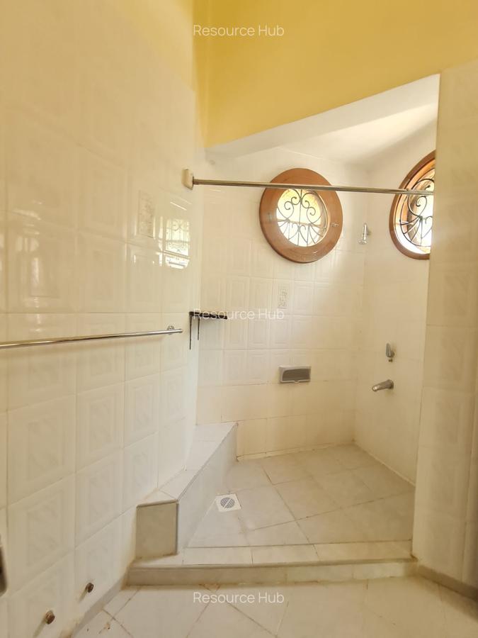 4 Bed House with En Suite at Kitisuru - 15