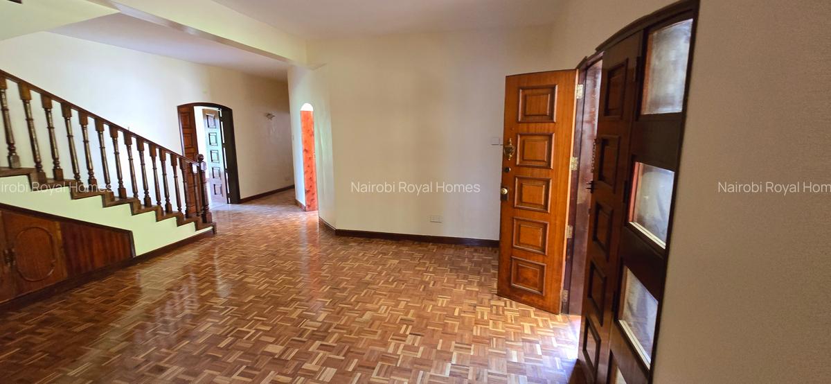 Commercial Property with Service Charge Included at Un Crescent - 18
