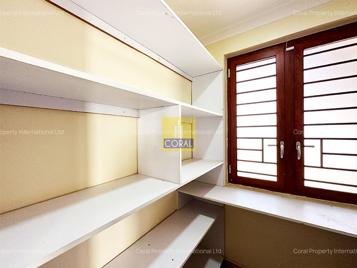 4 Bed Townhouse in Kiambu Road - 5