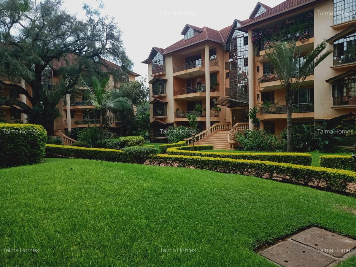 3 Bed Apartment with En Suite at Lavington - 1