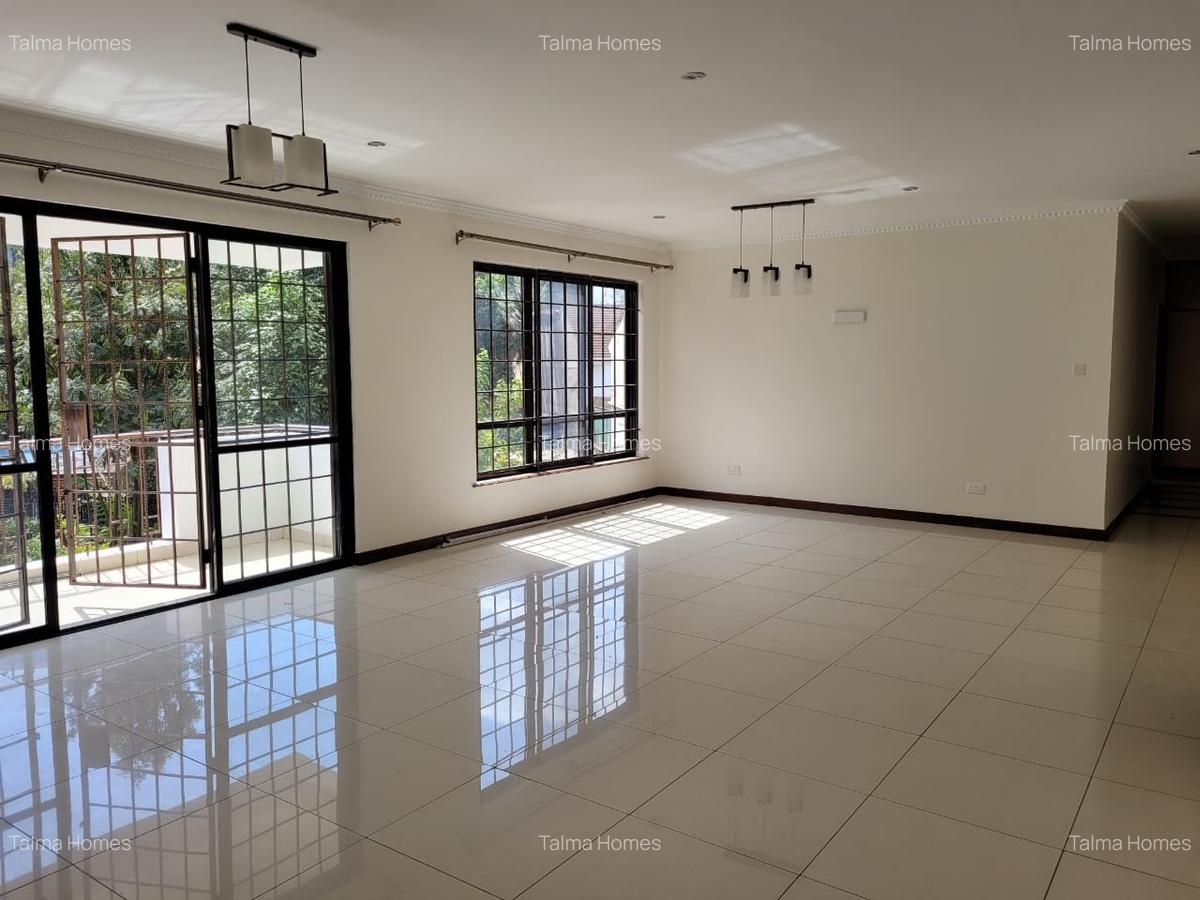 3 Bed Apartment with En Suite at Off Church Rd - 13