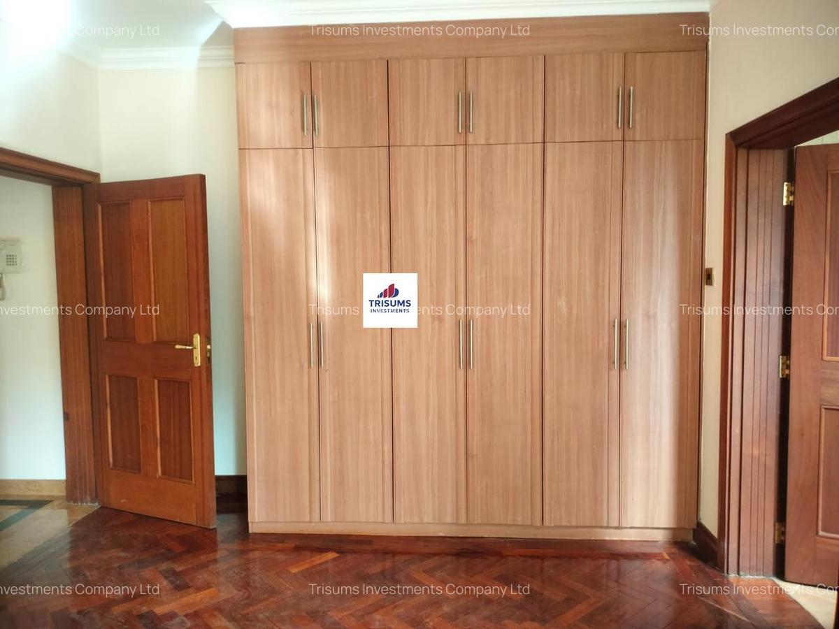 4 Bed Townhouse with En Suite in Westlands Area - 13