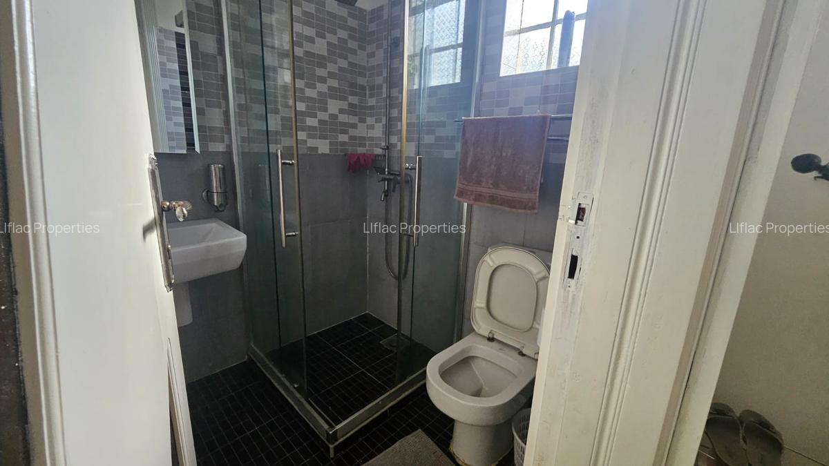 4 Bed Townhouse with En Suite in Kiambu Road - 11