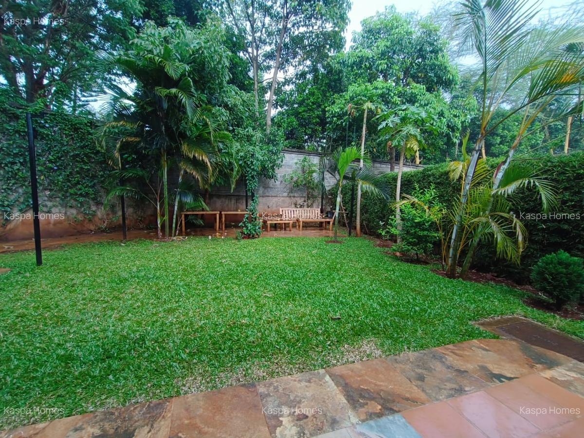 2 Bed House with En Suite in Nyari - 1