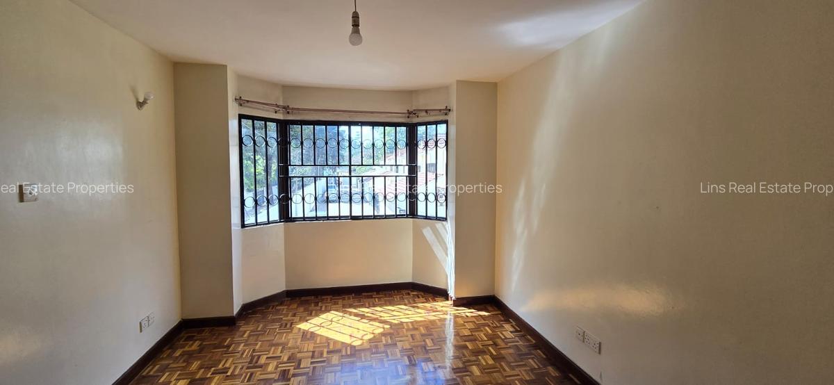 4 Bed Townhouse with En Suite in Lavington - 9