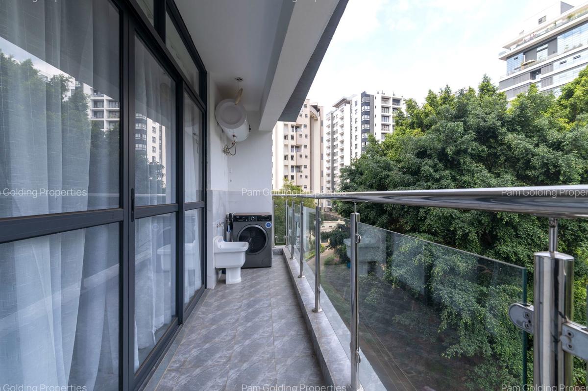 2 Bed Apartment with En Suite in Riverside - 15