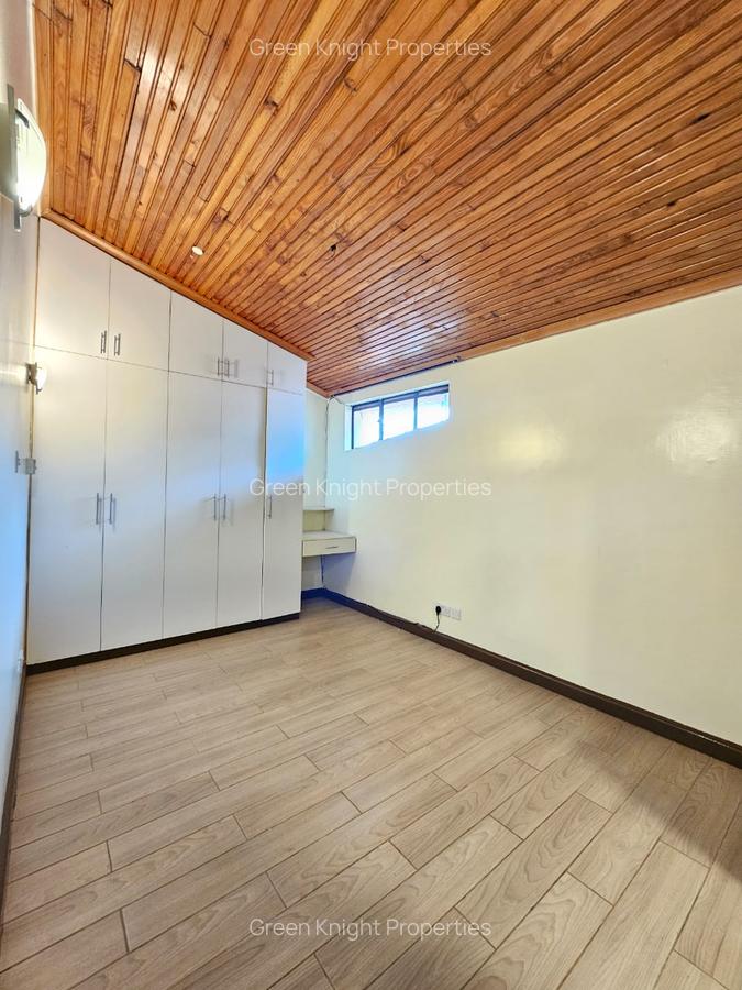 Serviced 2 Bed Apartment with En Suite in Westlands Area - 3