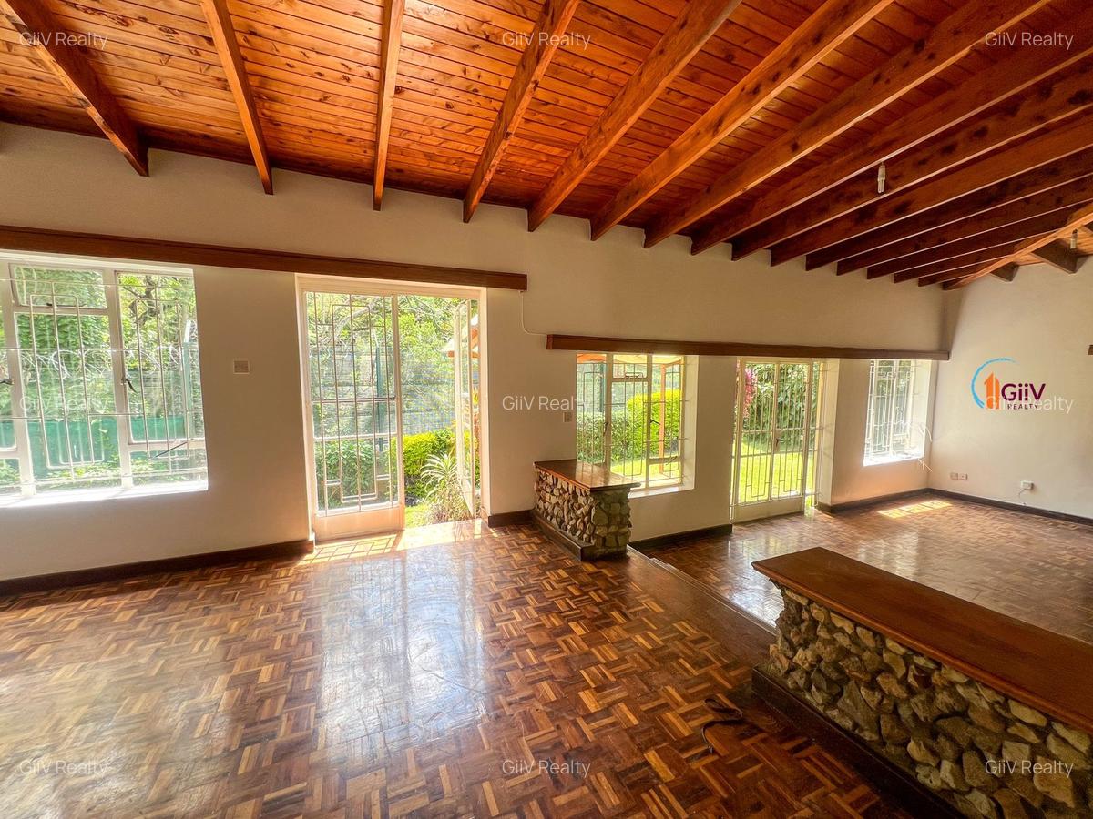 3 Bed House with En Suite in Riverside - 5