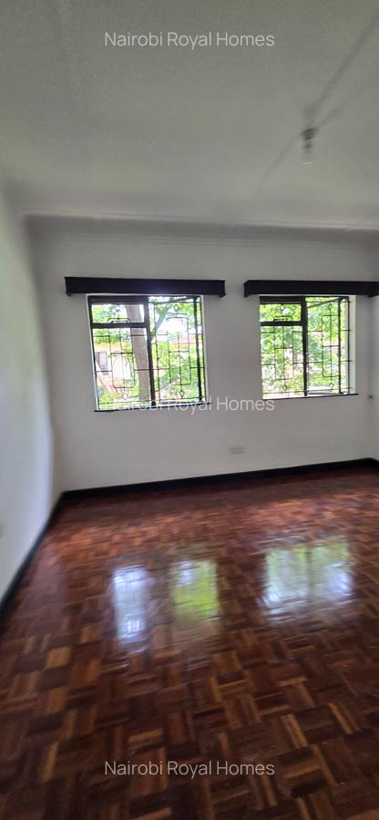 4 Bed Townhouse with En Suite at Lavington Road - 17