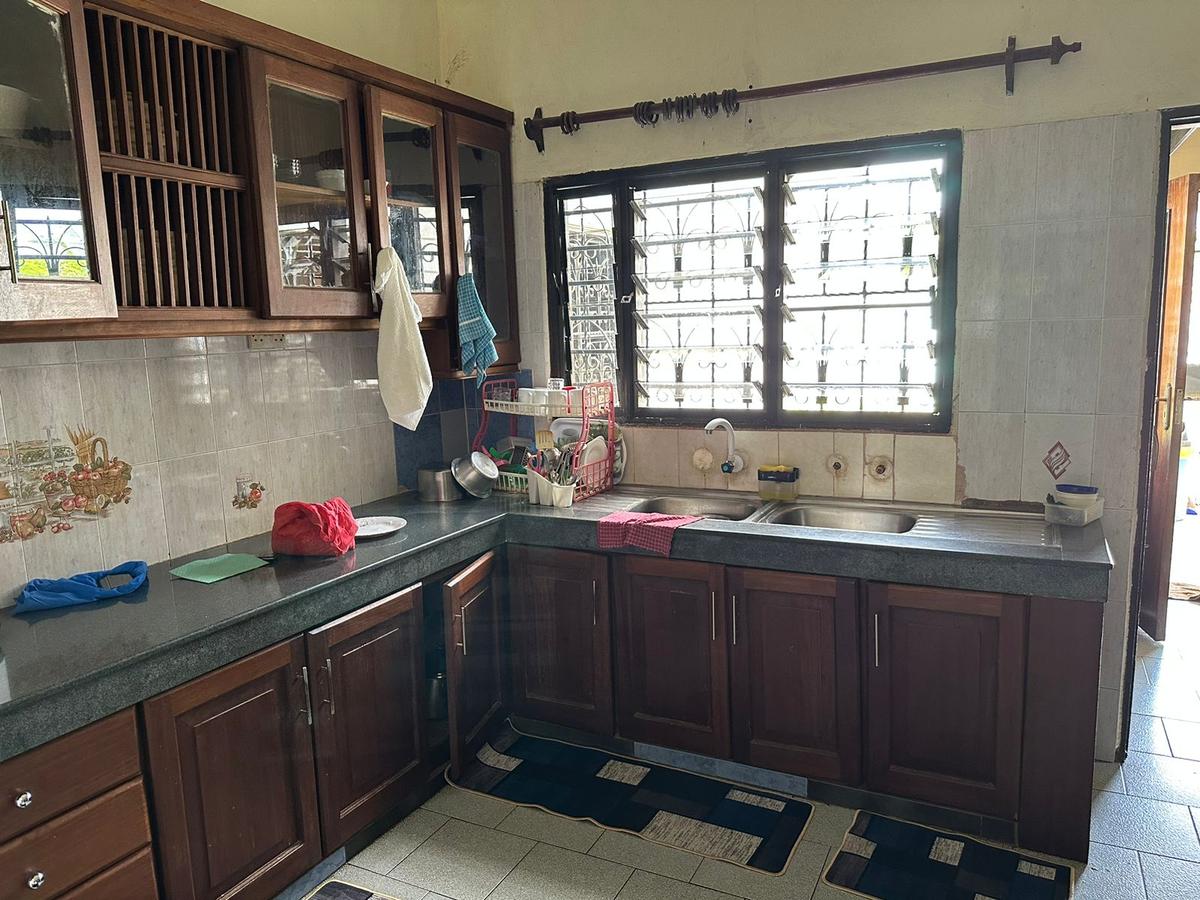 5 Bed House with En Suite in Shanzu - 8