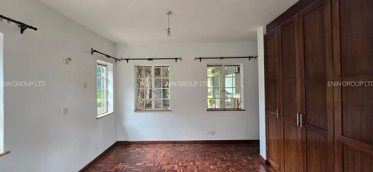 5 Bed Townhouse with En Suite at Lone Tree - 7