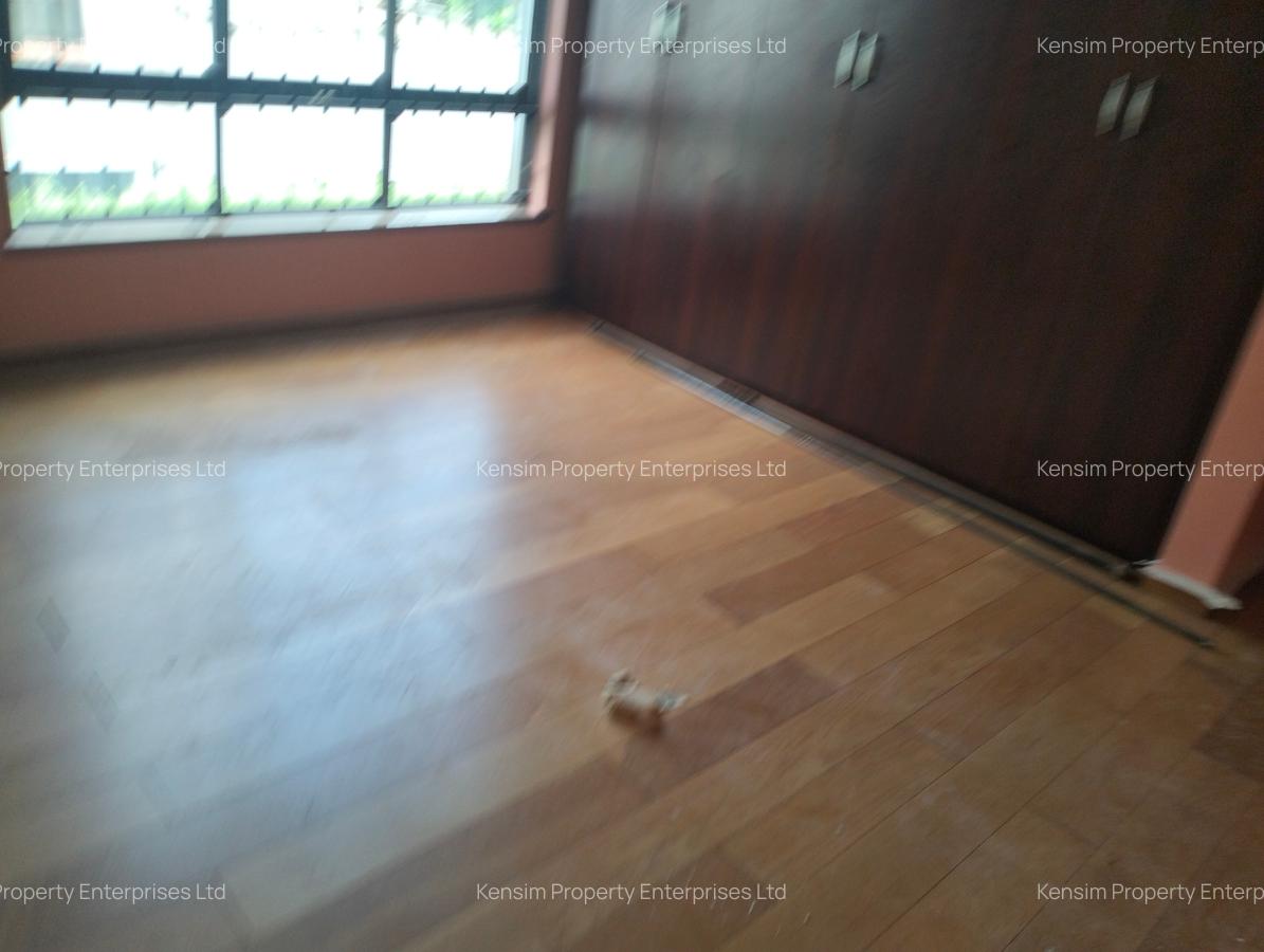 4 Bed Townhouse with En Suite in Lavington - 8