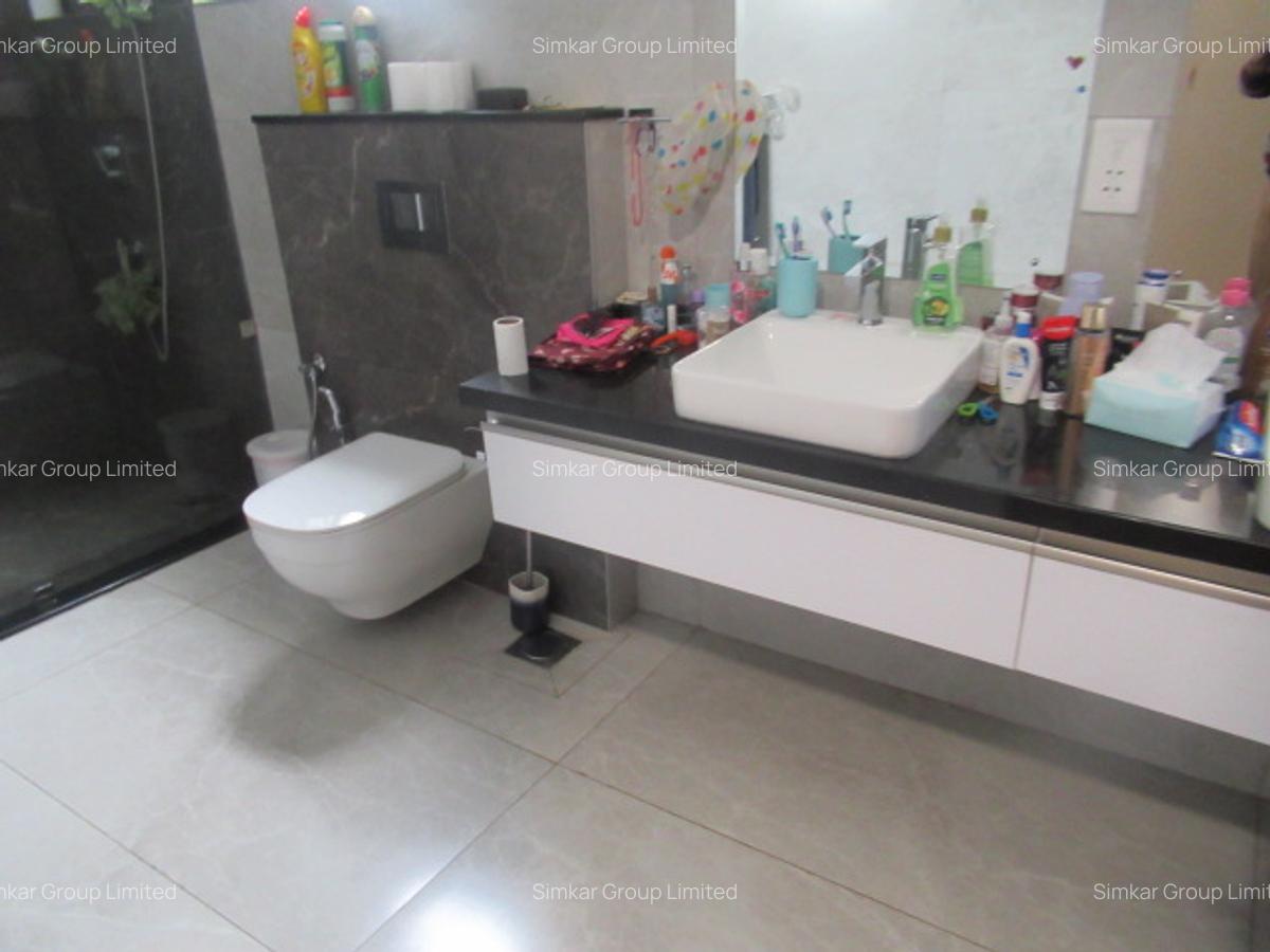 4 Bed Villa with En Suite at Peponi Rd - 15