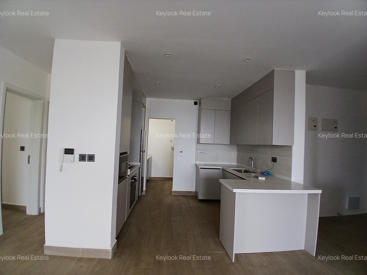 3 Bed Apartment with En Suite at Riverside Drive - 13