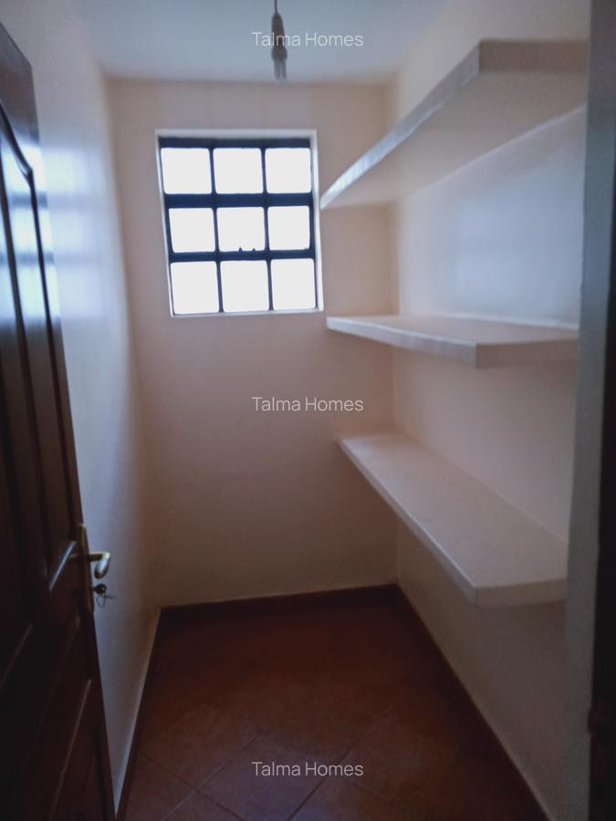 3 Bed Apartment with En Suite at Off Rhapta Road - 11