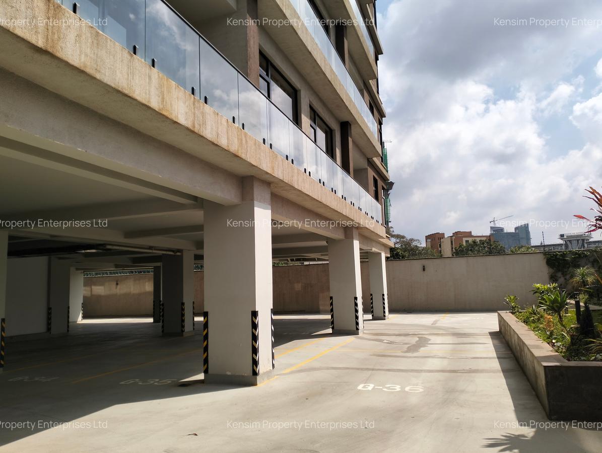 3 Bed Apartment with En Suite in Westlands Area - 6