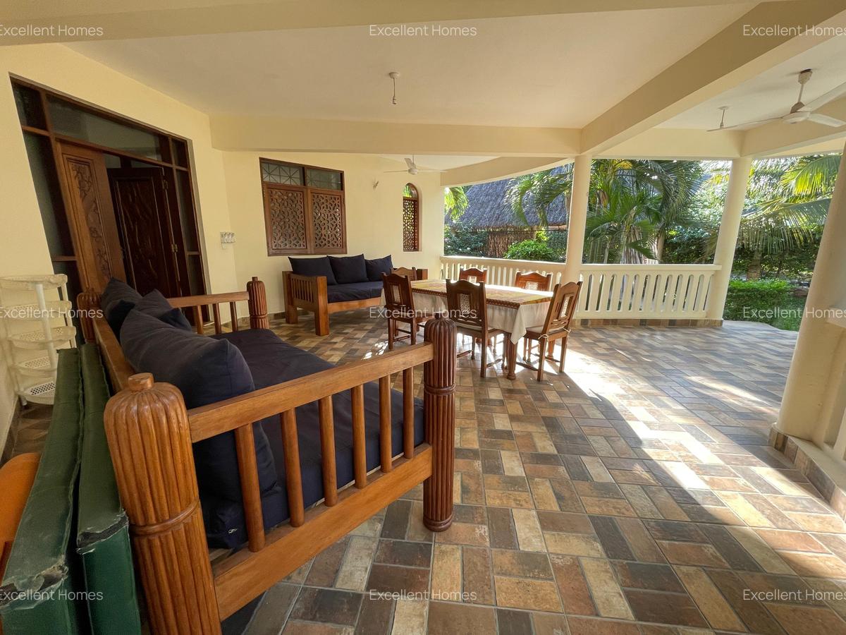 4 Bed Villa with En Suite at Diani Beach Road - 4