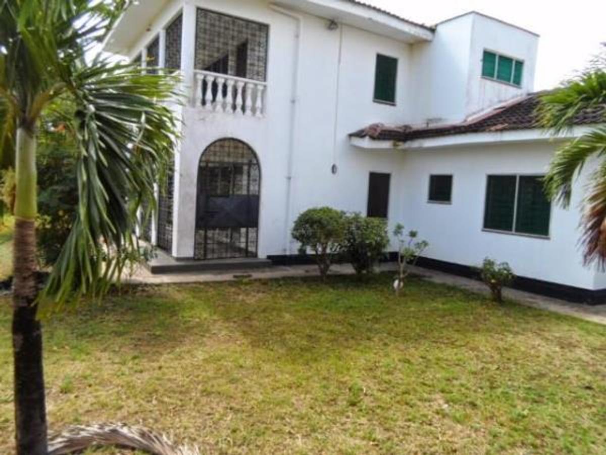 4 Bed House with En Suite at Nyali - 1