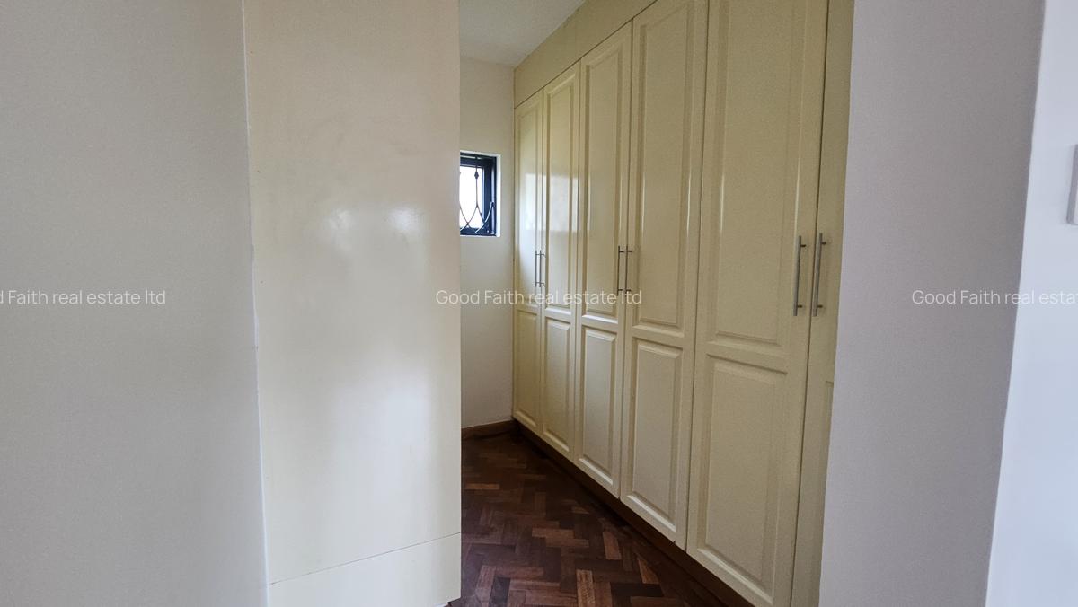 5 Bed House with En Suite in Loresho - 16