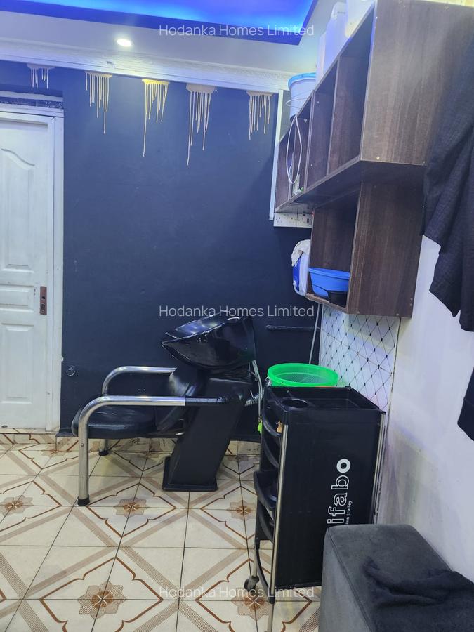 Furnished Shop with Parking in South C - 7