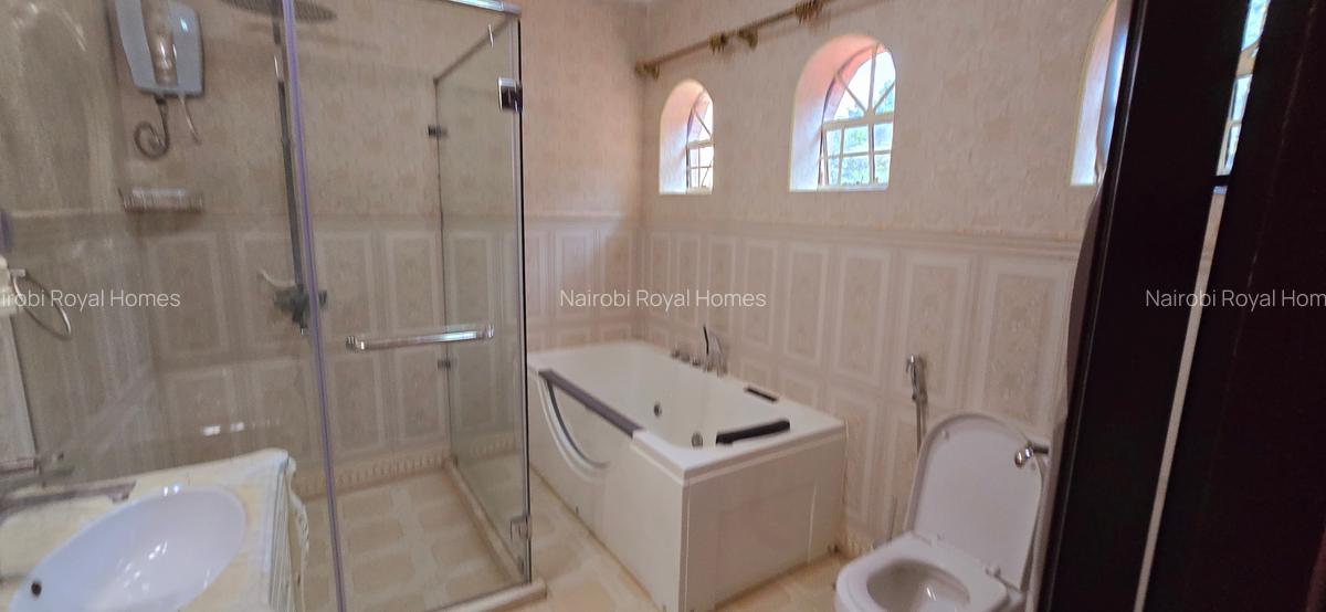 5 Bed Townhouse with En Suite at Lavington Green - 6