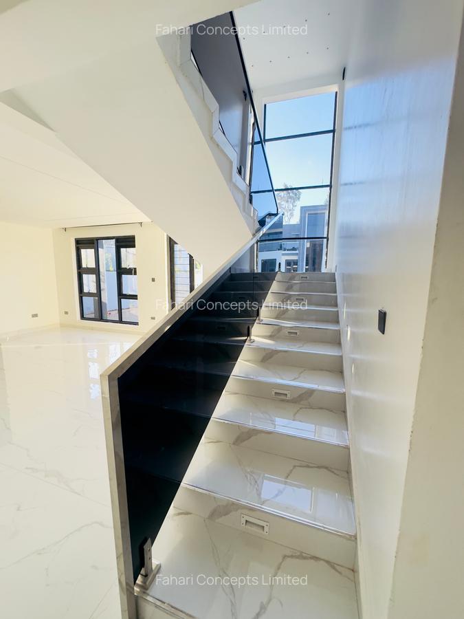 5 Bed House with En Suite in Ruiru - 11