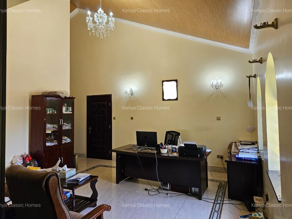 10 Bed House with En Suite at Runda - 12