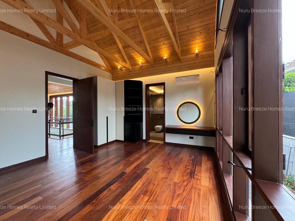 4 Bed House with En Suite in Runda - 4