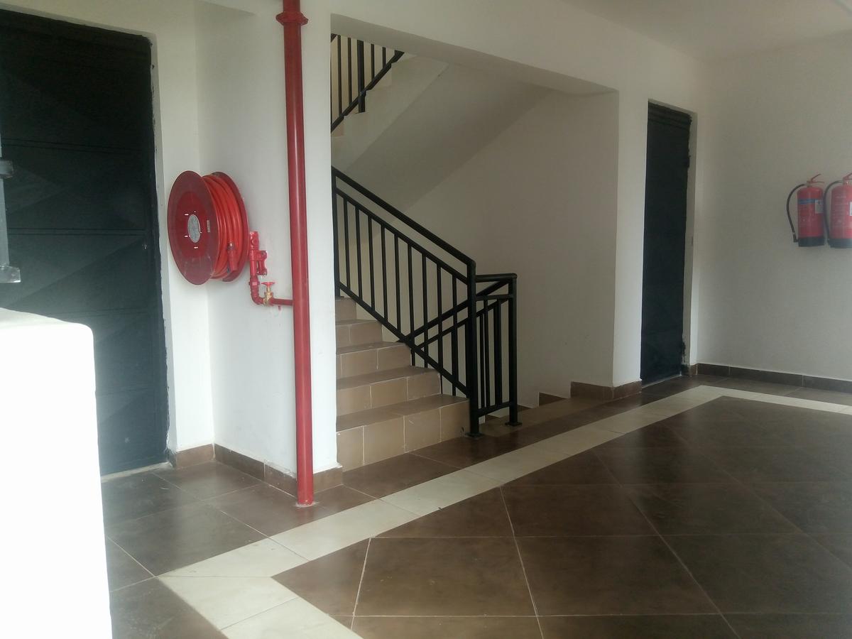 2 Bed Apartment with En Suite in Westlands Area - 17