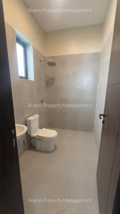 5 Bed Townhouse with En Suite in Lavington - 8