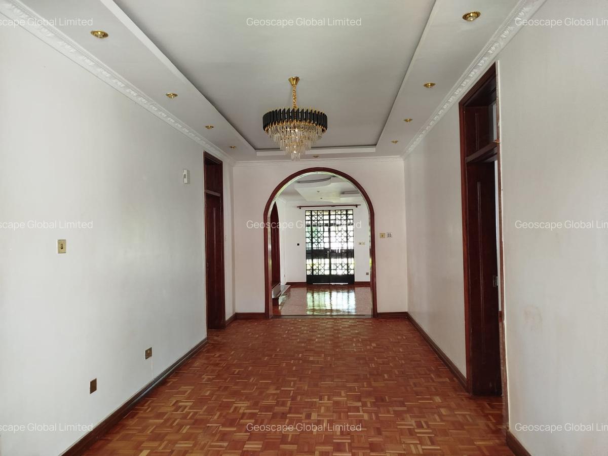 5 Bed House with En Suite in Gigiri - 8