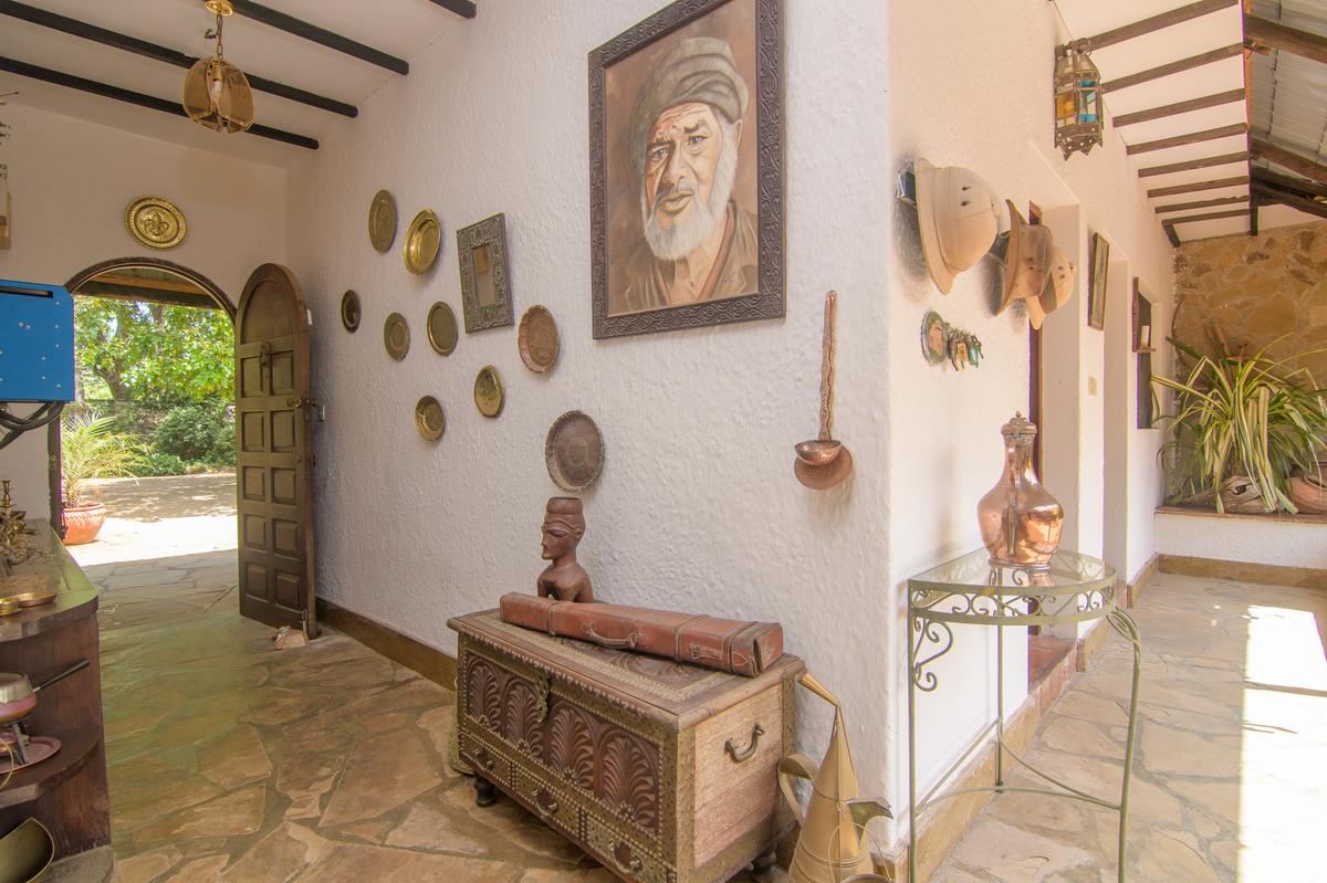 4 Bed House with En Suite at Mtangani Area - 3