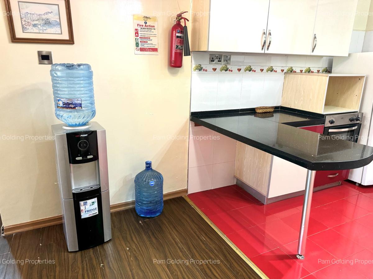 Serviced 2 Bed Apartment with En Suite at Church Road - 6