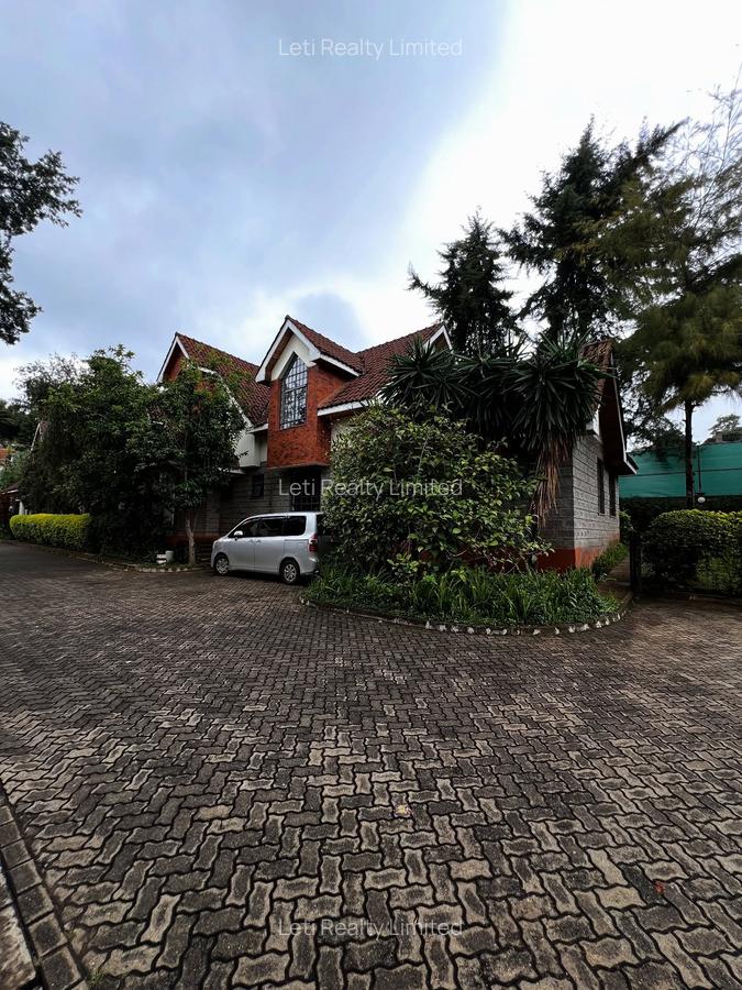 4 Bed Townhouse with En Suite in Lavington - 1
