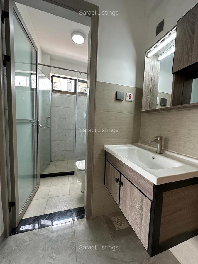 1 Bed Apartment with En Suite in Lavington - 4