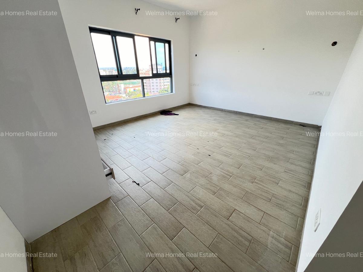 3 Bed Apartment with En Suite in Lavington - 13