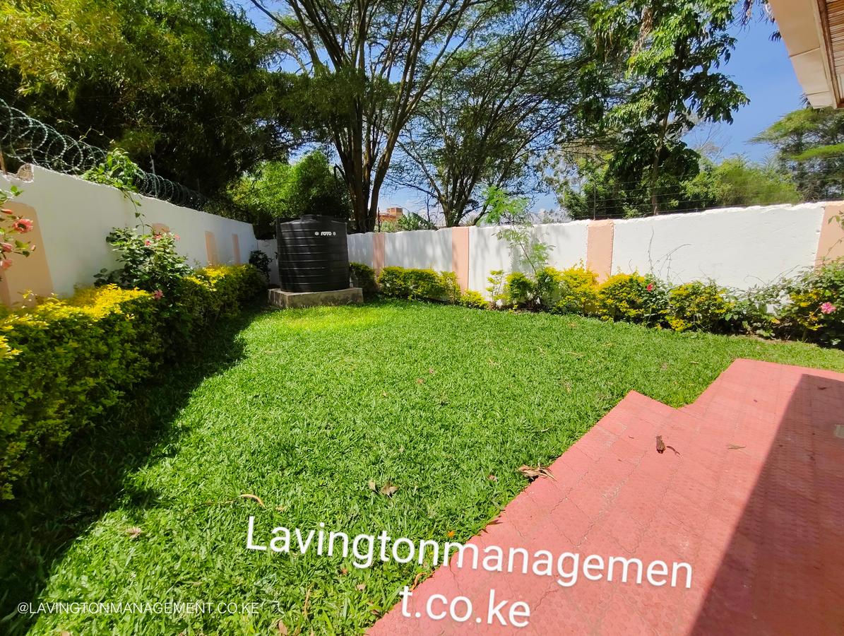 5 Bed Townhouse with En Suite at Lavington Green - 3