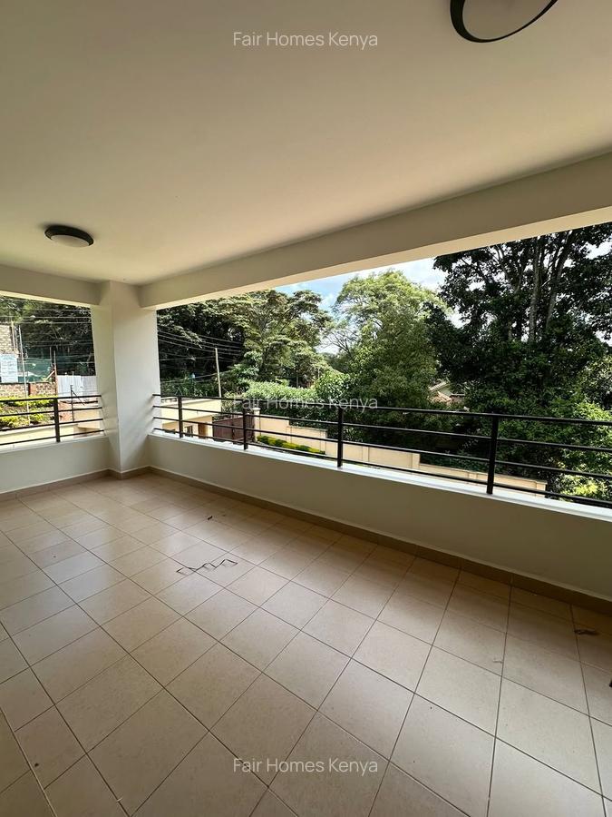 5 Bed Townhouse with En Suite at Lavington Green - 20