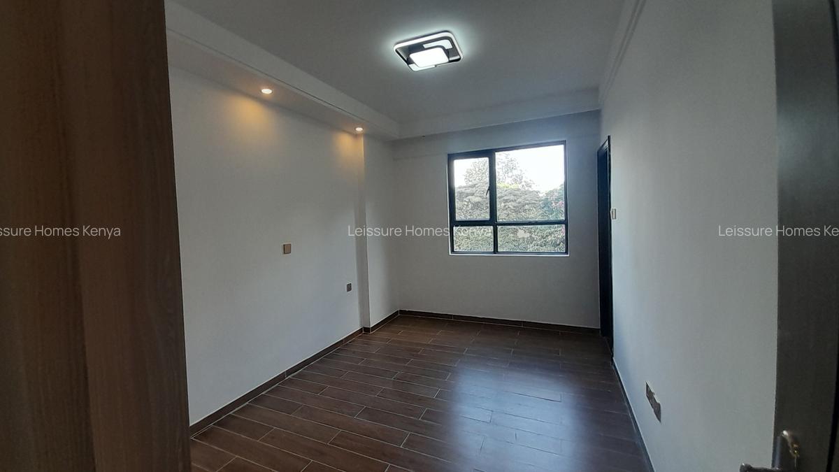 2 Bed Apartment with En Suite at Hatheru Road - 9