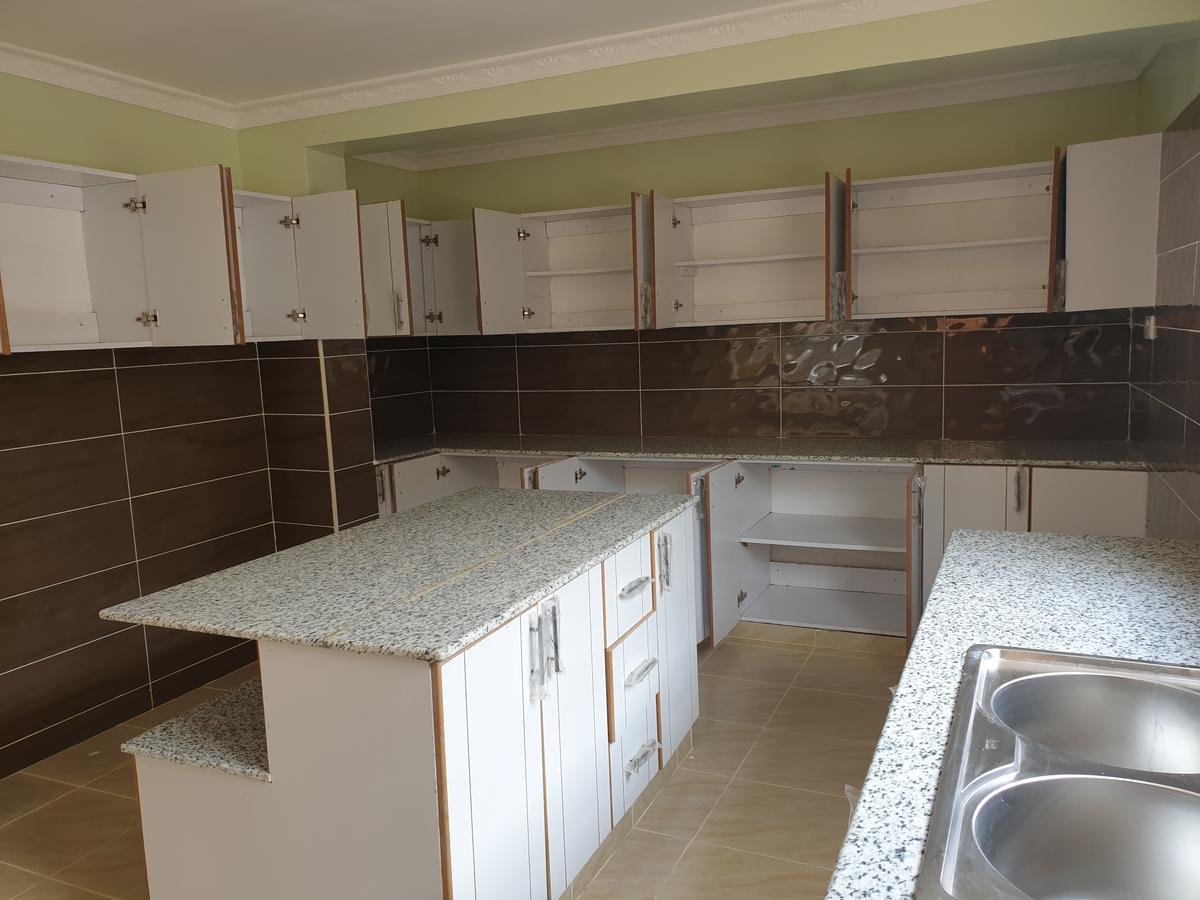 5 Bed Townhouse with En Suite in Ongata Rongai - 5