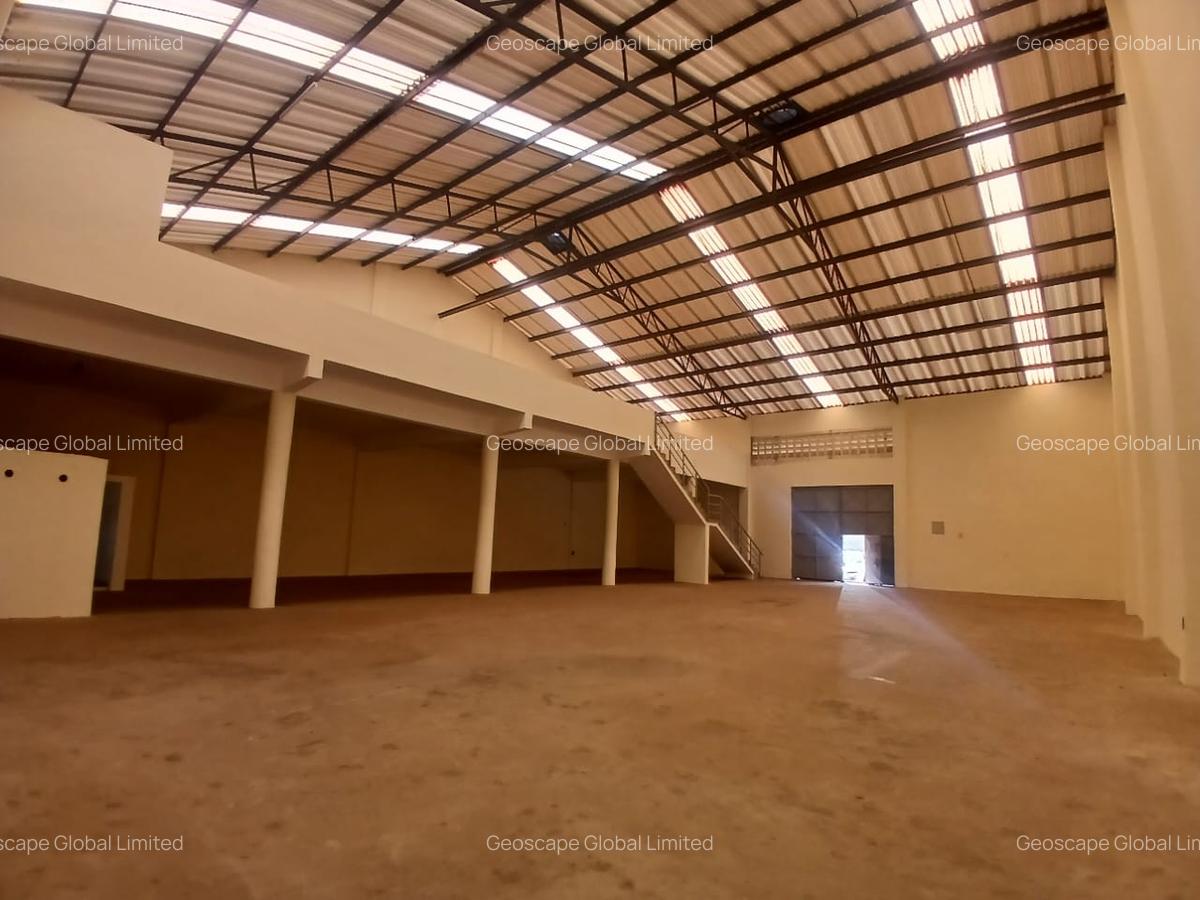 7,199 ft² Warehouse with Parking in Ruaraka - 1