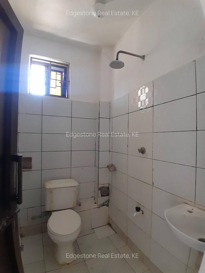 2 Bed Apartment with En Suite in Mtwapa - 4