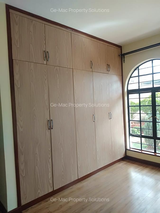 4 Bed House with En Suite in Kiambu Road - 8
